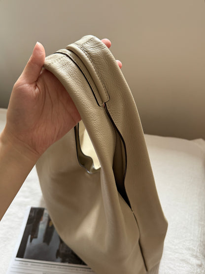 Vintage Loewe beige leather hobo bag💫