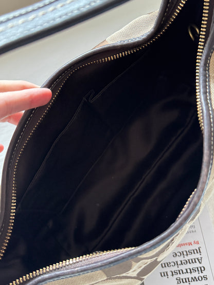 Vintage Coach chocolate hobo🥐