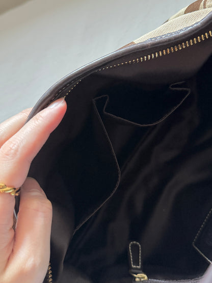 Vintage Coach chocolate hobo🥐
