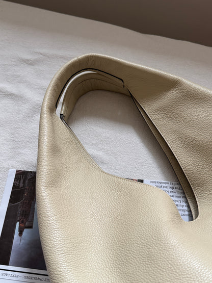 Vintage Loewe beige leather hobo bag💫
