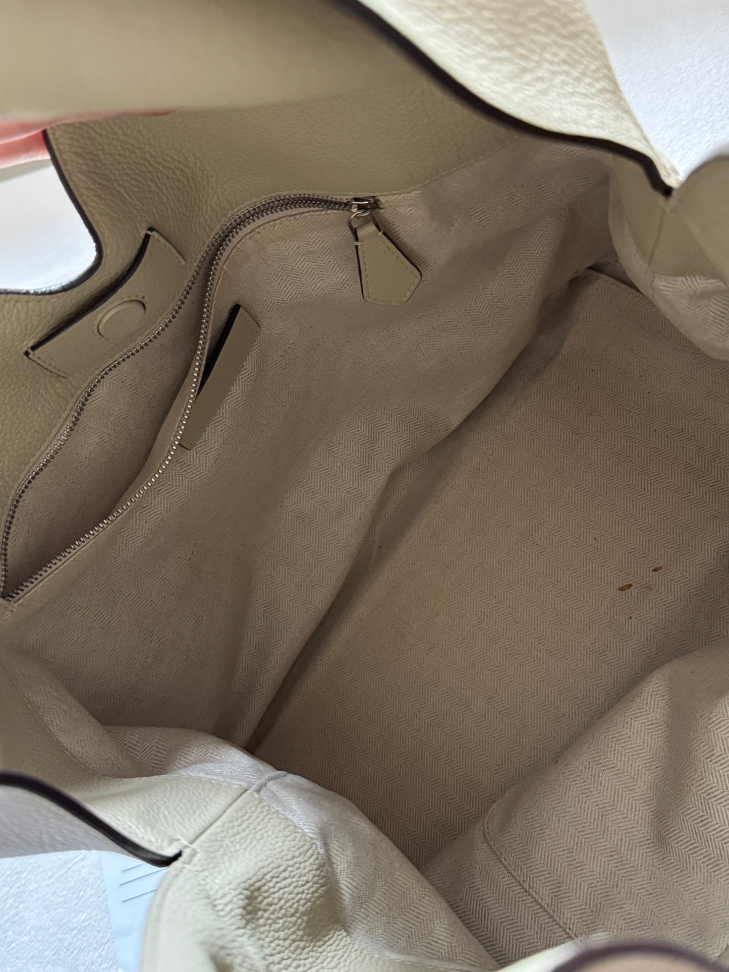Vintage Loewe beige leather hobo bag💫