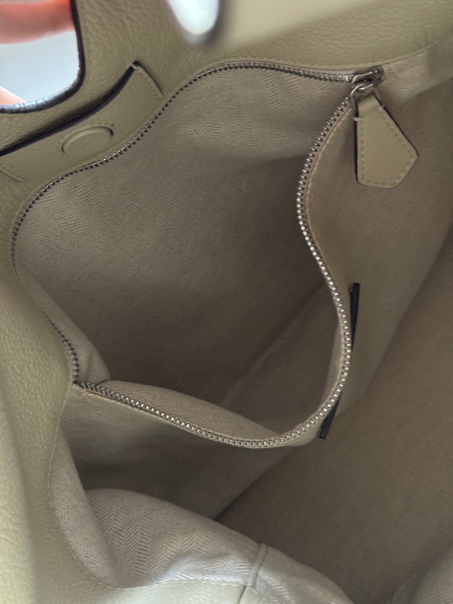 Vintage Loewe beige leather hobo bag💫
