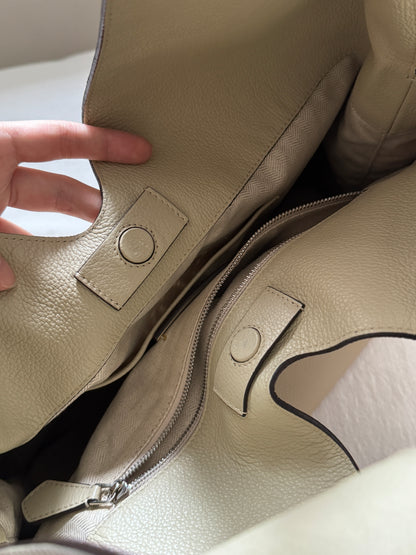 Vintage Loewe beige leather hobo bag💫