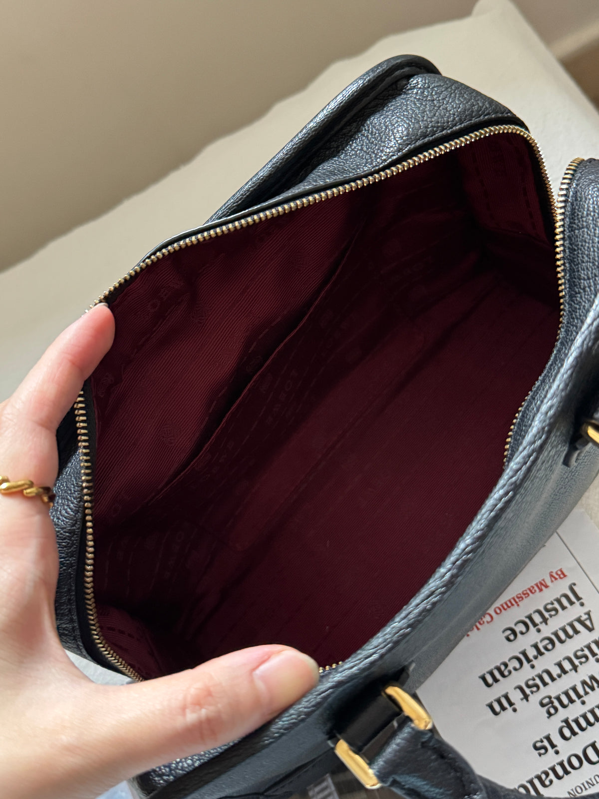 Vintage Loewe amazona 23 small