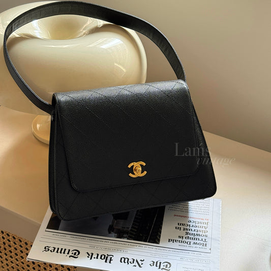 Vintage Chanel calfskin kelly🕶️