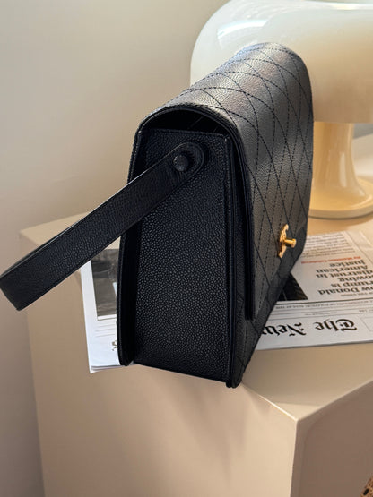 Vintage Chanel calfskin kelly🕶️