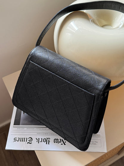 Vintage Chanel calfskin kelly🕶️