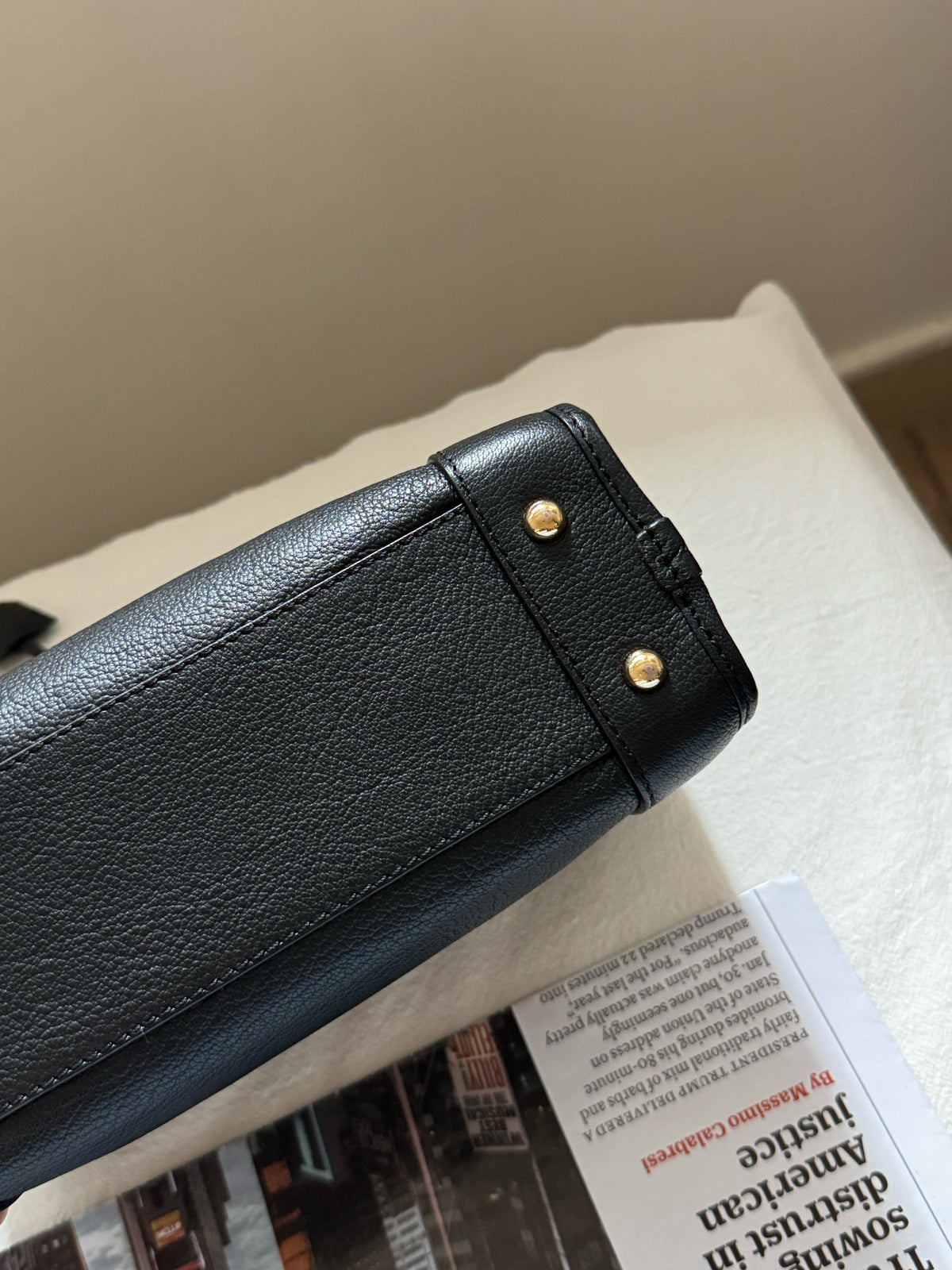Vintage Loewe amazona 23 small