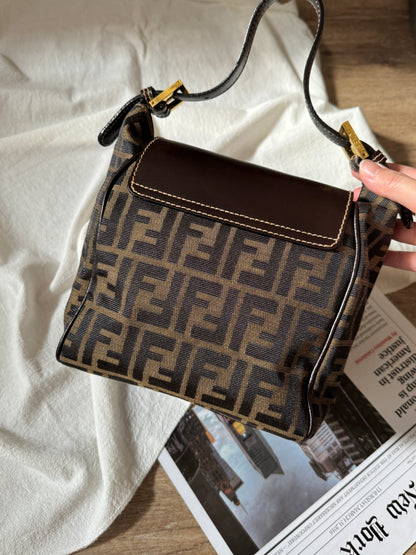 Vintage F e n d i 金扣✨zucca square bag