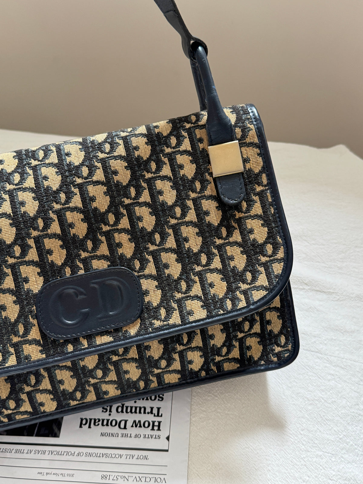Vintage Dior navy oblique shoulder bag⚓️