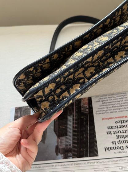 Vintage Dior navy oblique shoulder bag⚓️