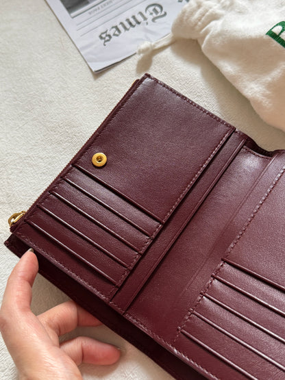 Pre-owned Bottega Veneta burgundy wallet🍷