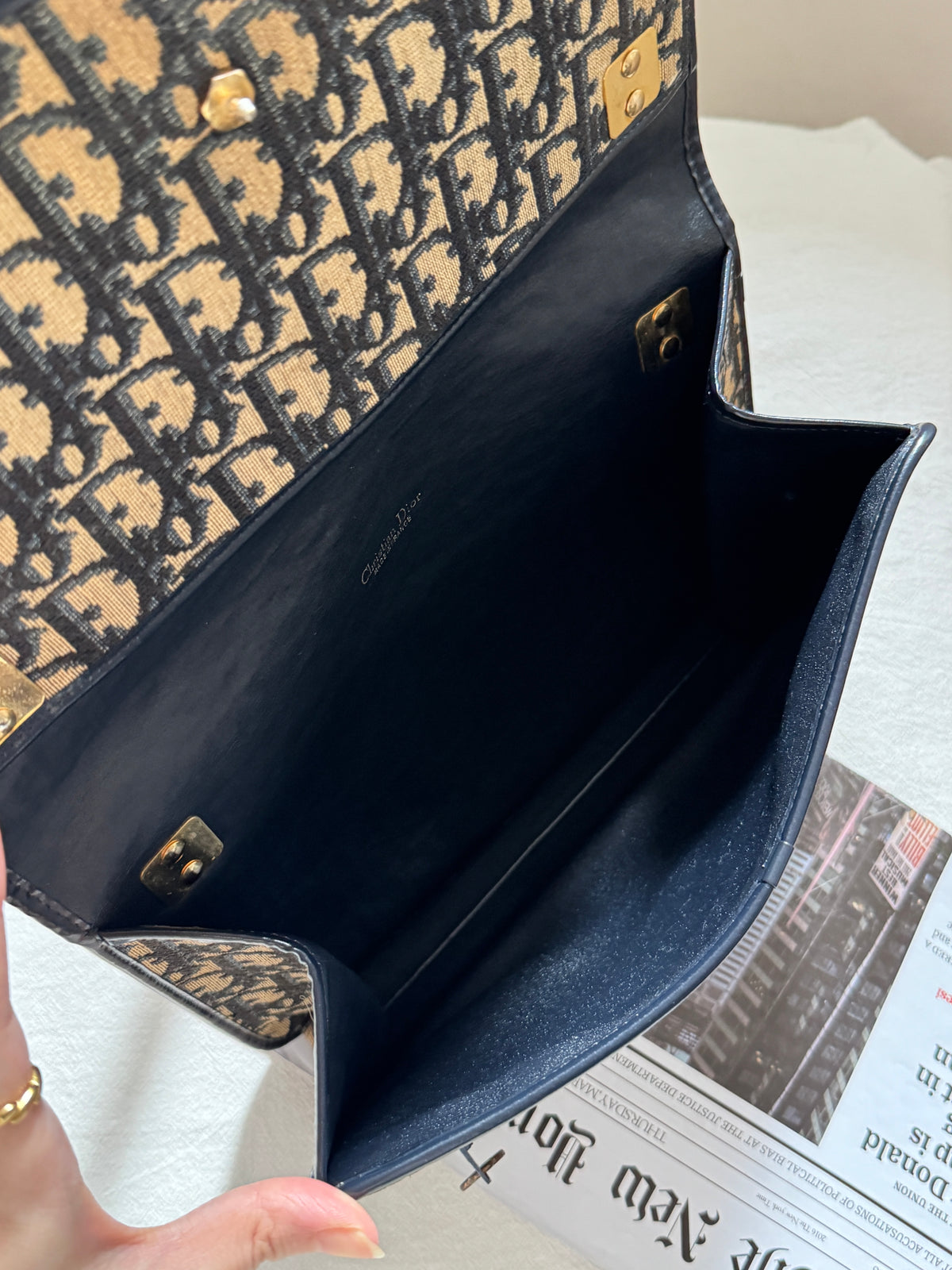 Vintage Dior navy oblique shoulder bag⚓️