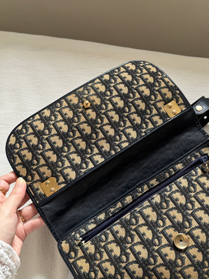 Vintage Dior navy oblique shoulder bag⚓️