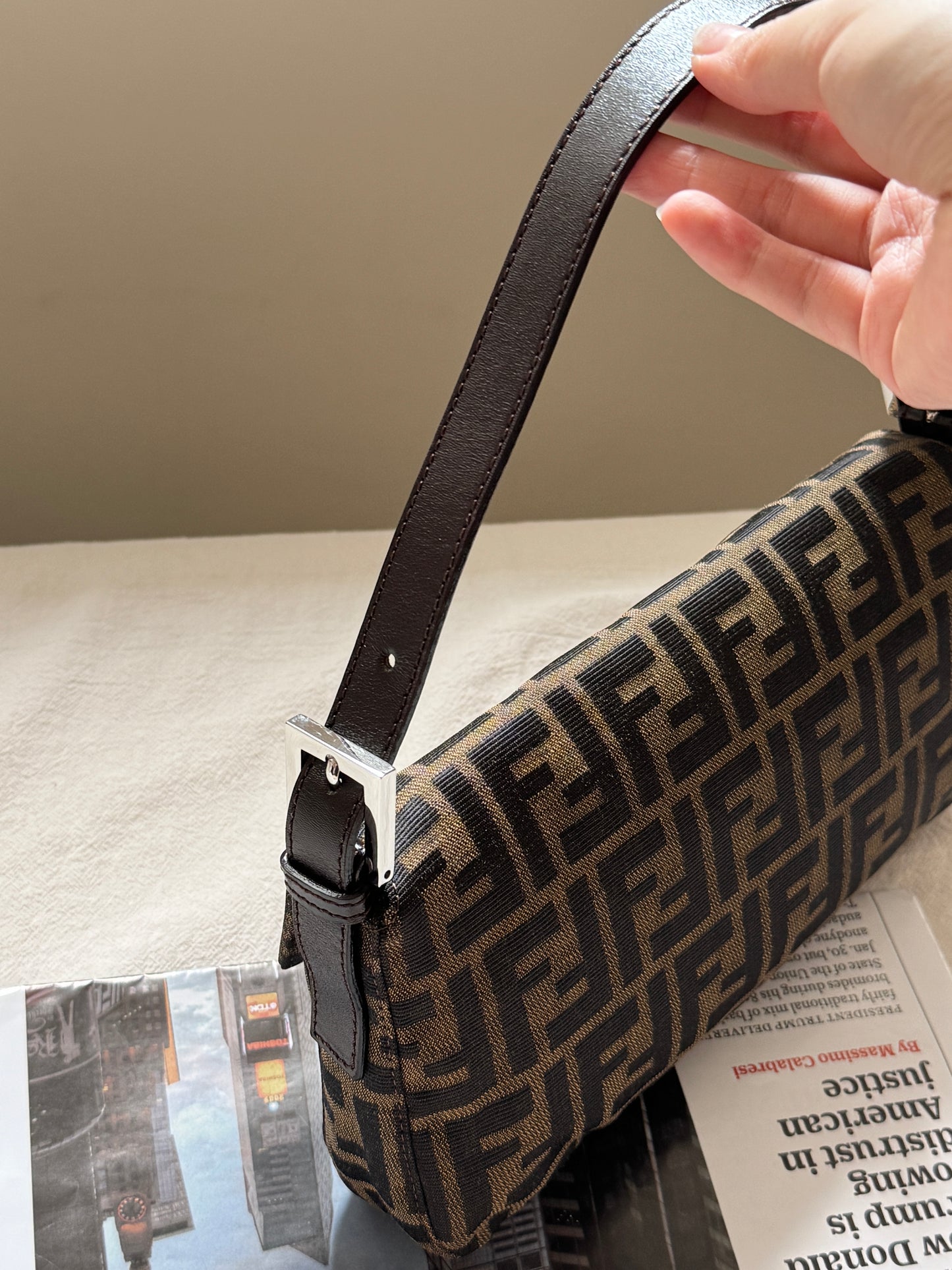 Vintage Fendi classic zucca baguette🥖
