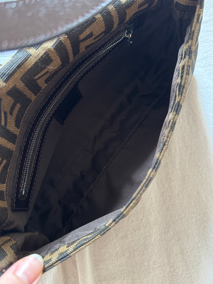 Vintage Fendi classic zucca baguette🥖