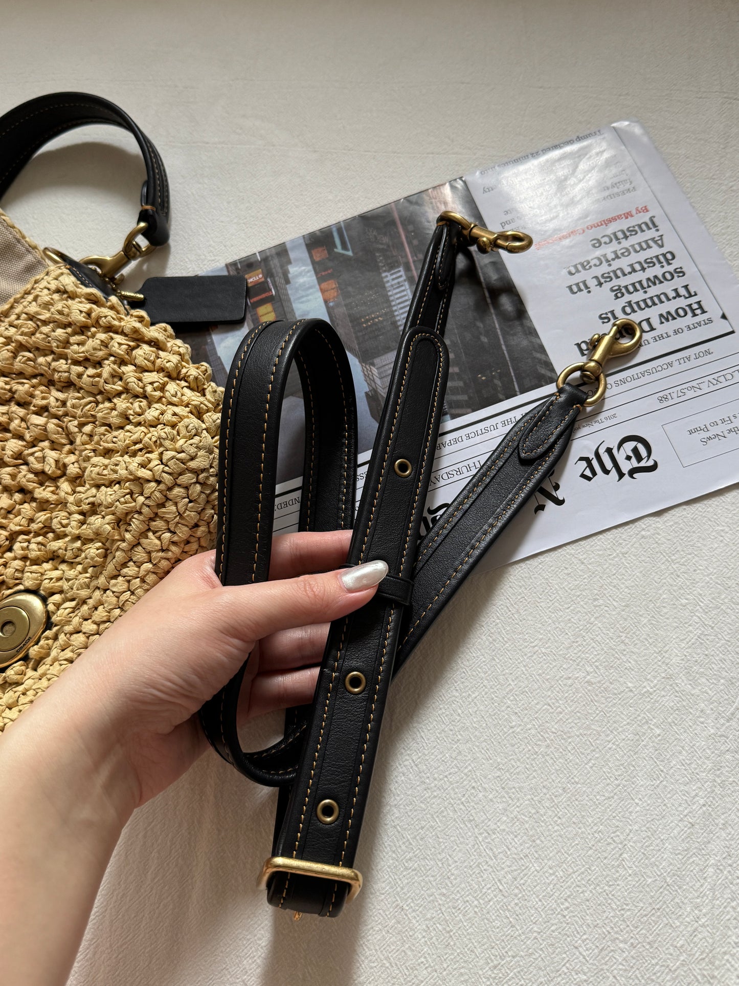 Pre-owned Coach raffia tabby