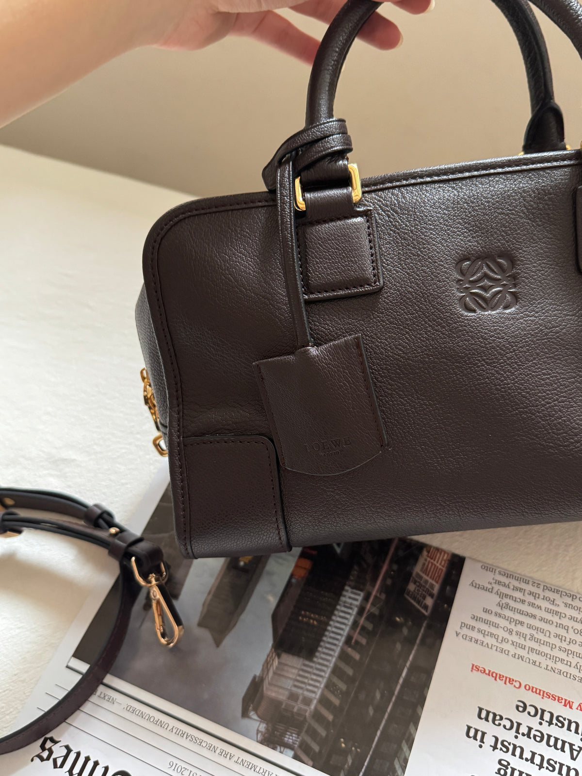Vintage L o e w e amazona 28