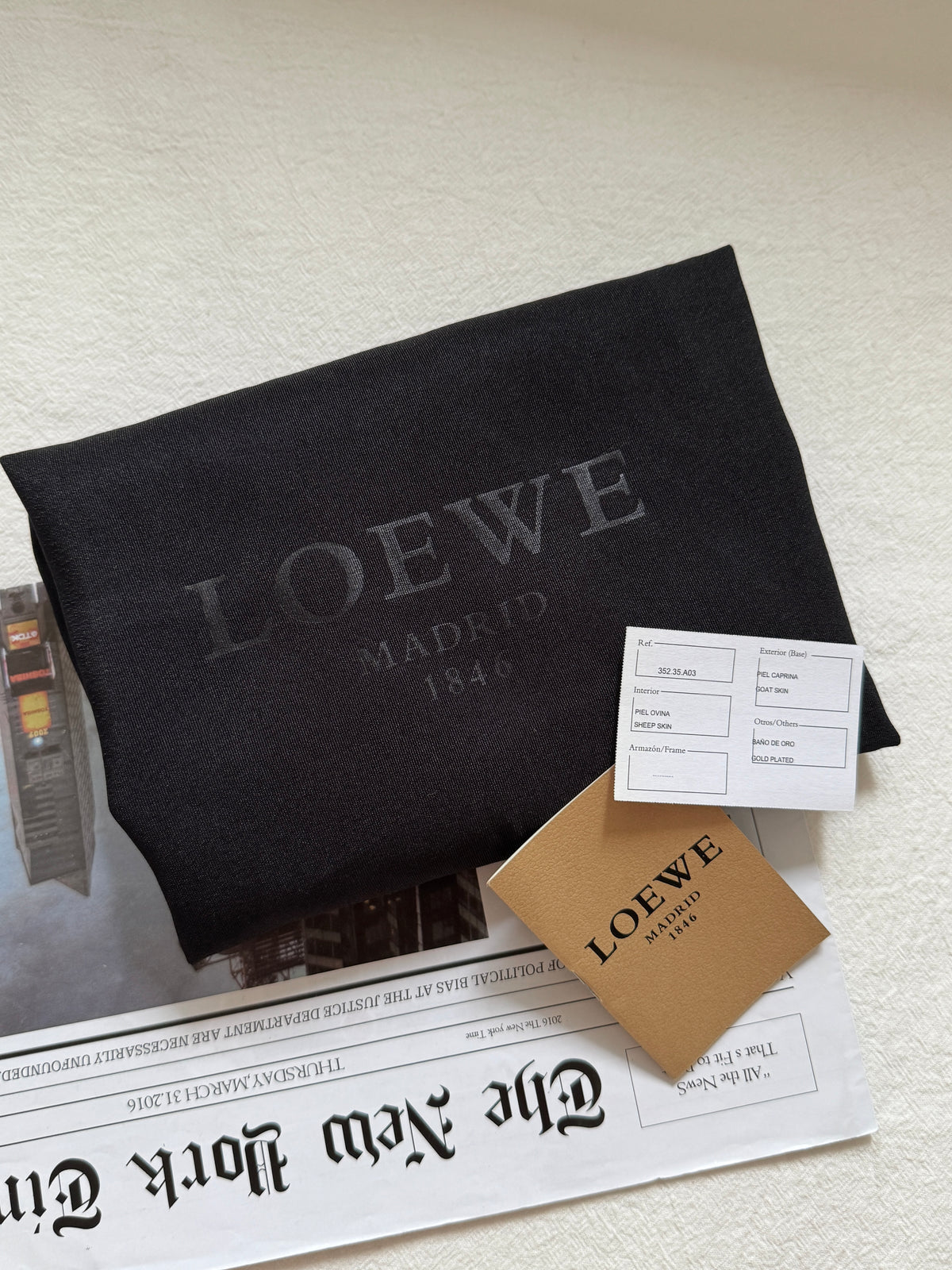 Vintage L o e w e amazona 28
