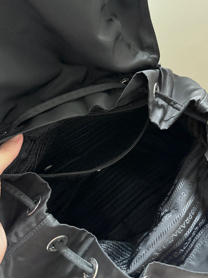Vintage Prada double pocket backpack🪐