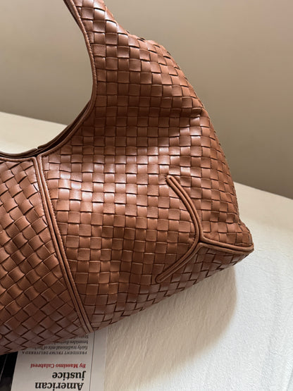 Vintage Bottega Veneta hobo bag🧸