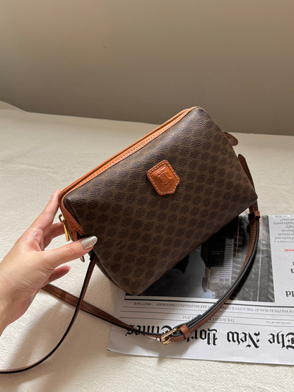 Vintage Celine macadam雲朵包☁️