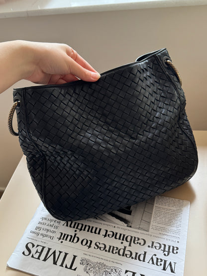 Vintage Bottega Veneta chained hobo🪐
