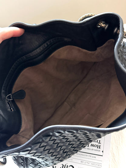 Vintage Bottega Veneta chained hobo🪐