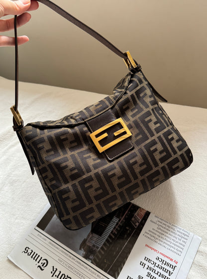 Vintage Fendi zucca baguette 🌞