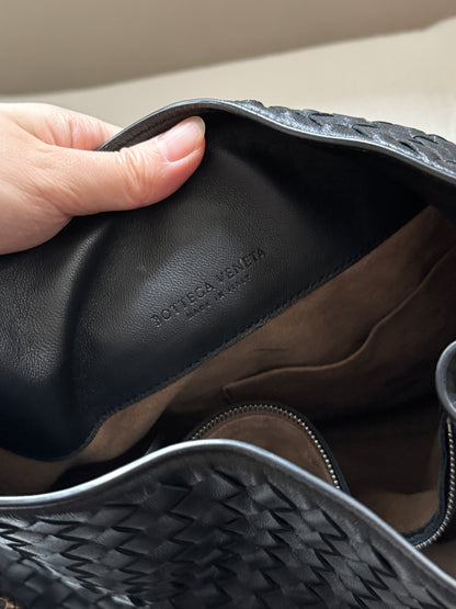 Vintage Bottega Veneta chained hobo🪐