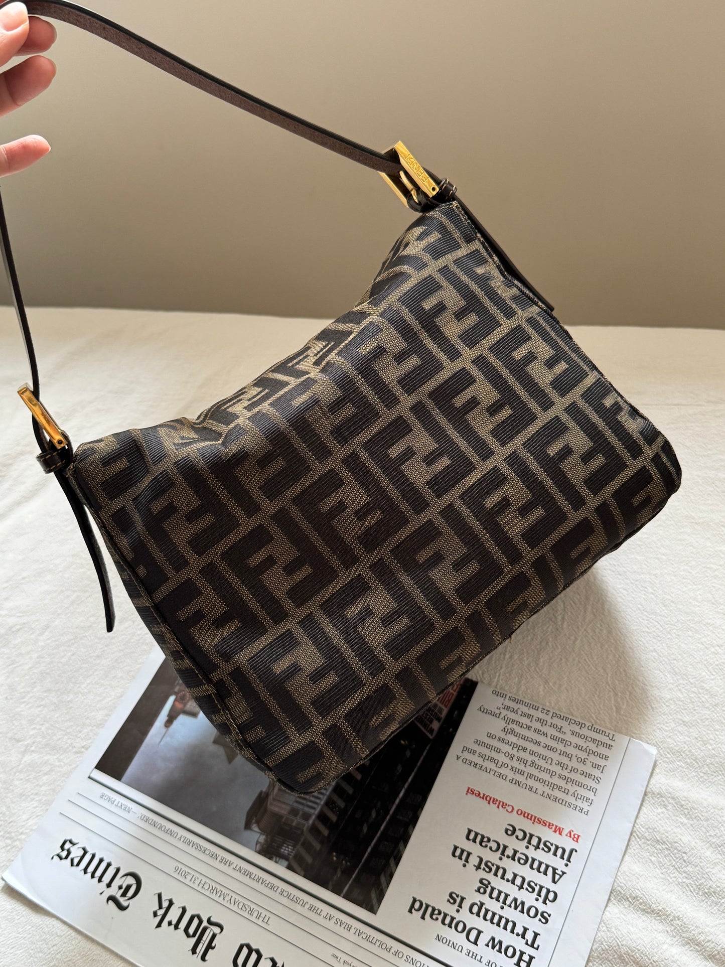 Vintage Fendi zucca baguette 🌞