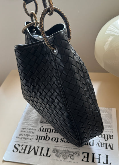 Vintage Bottega Veneta chained hobo🪐