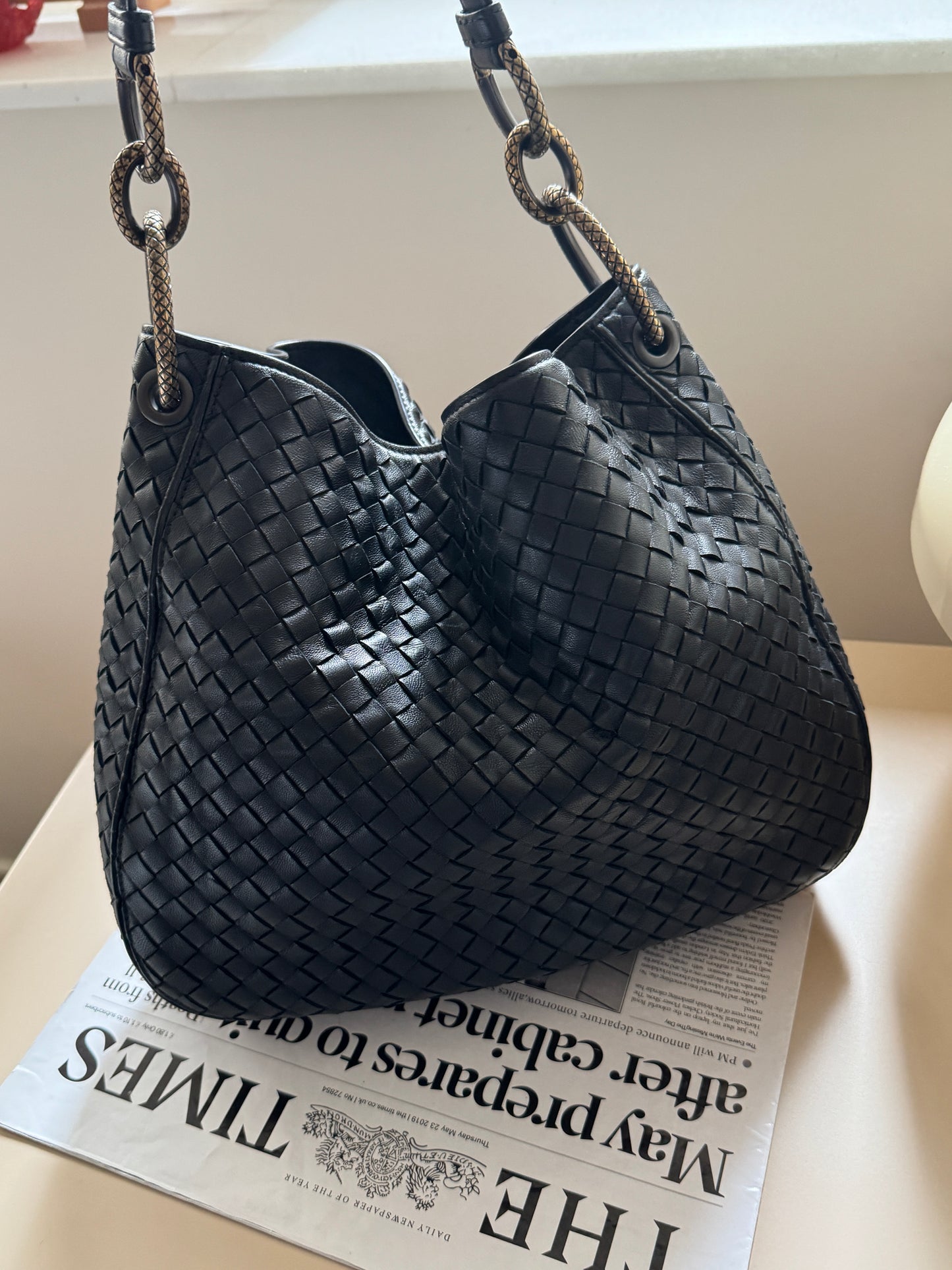 Vintage Bottega Veneta chained hobo🪐