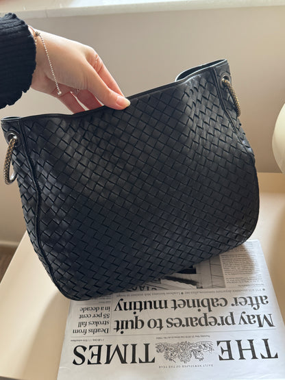 Vintage Bottega Veneta chained hobo🪐