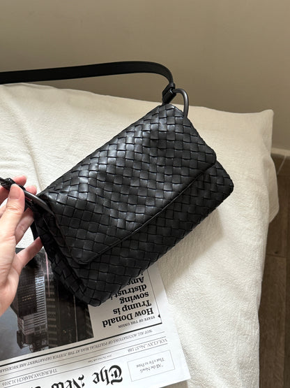 Vintage Bottega Veneta so black intrecciato crossbody bag