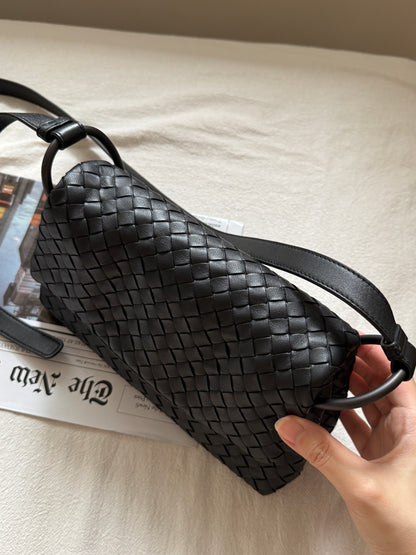 Vintage Bottega Veneta so black intrecciato crossbody bag