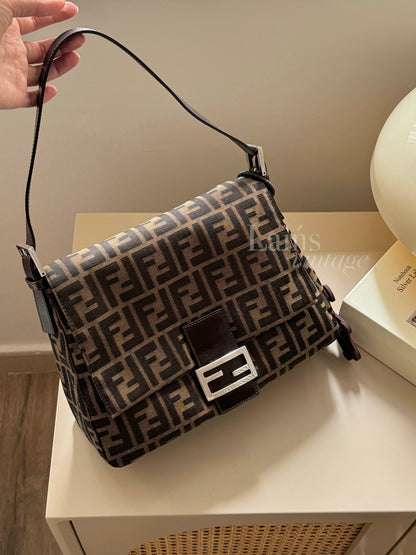 Vintage Fendi zucca mama baguette 🥖