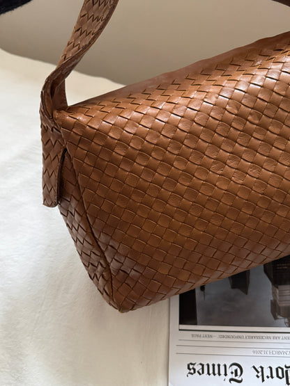 Vintage Bottega Veneta intrecciato double pocket bag🧸