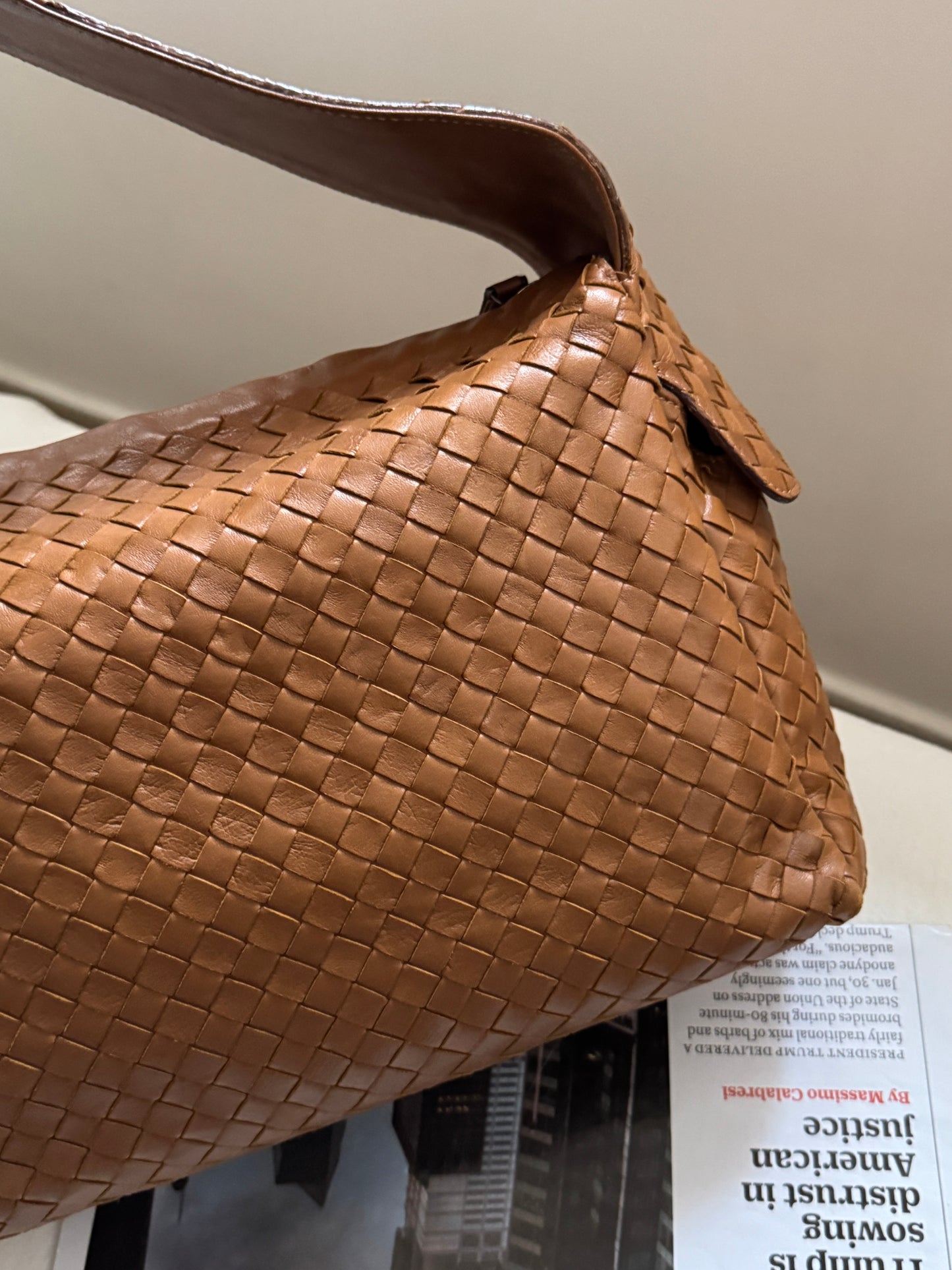 Vintage Bottega Veneta intrecciato double pocket bag🧸