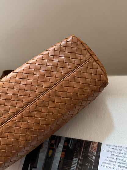 Vintage Bottega Veneta intrecciato double pocket bag🧸