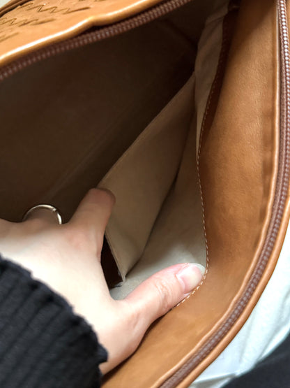 Vintage Bottega Veneta intrecciato double pocket bag🧸