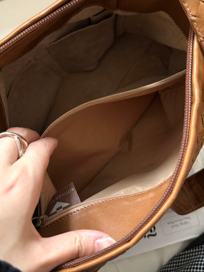 Vintage Bottega Veneta intrecciato double pocket bag🧸