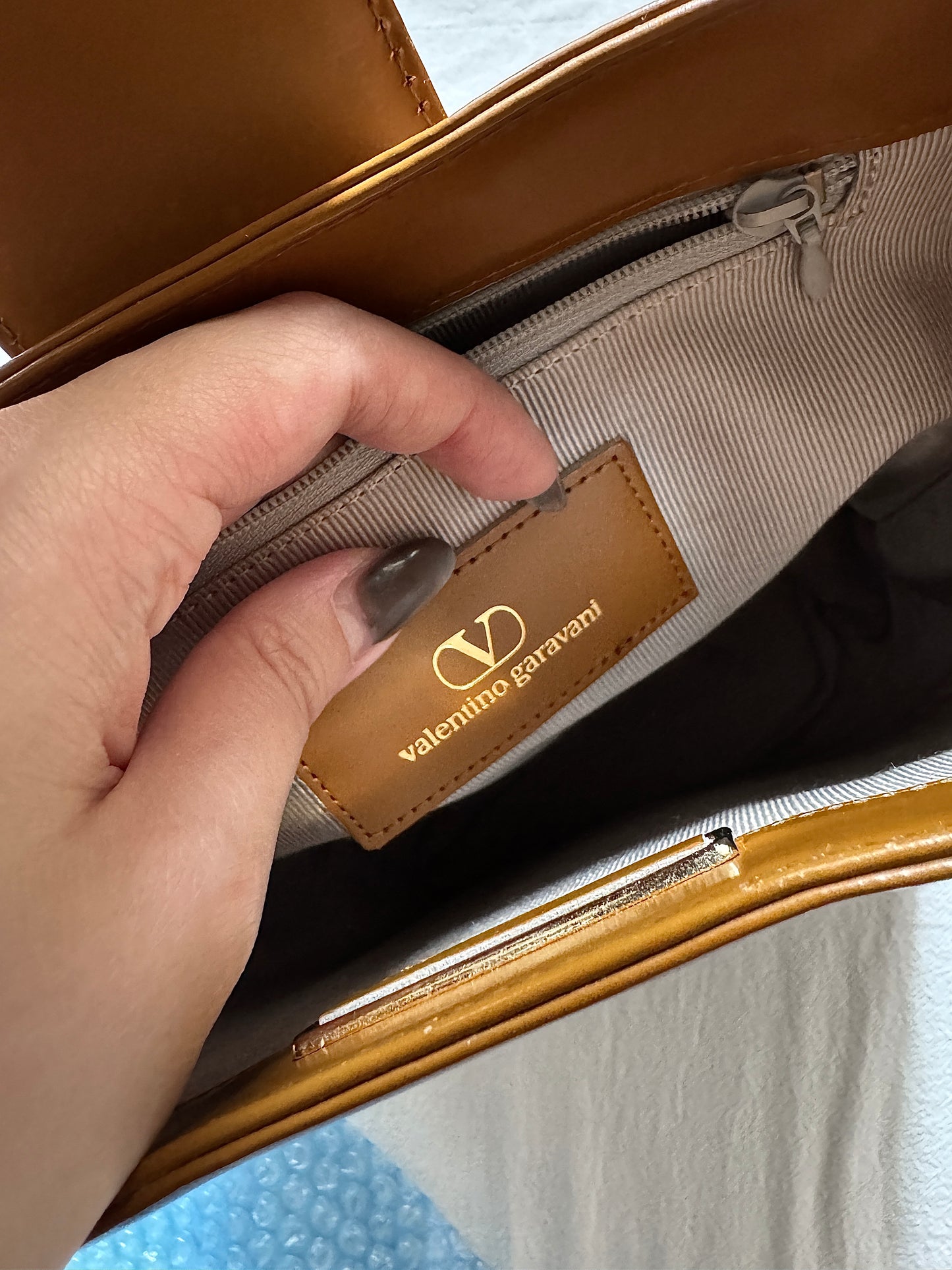 Vintage Valentino Garavani bucket bag🧺