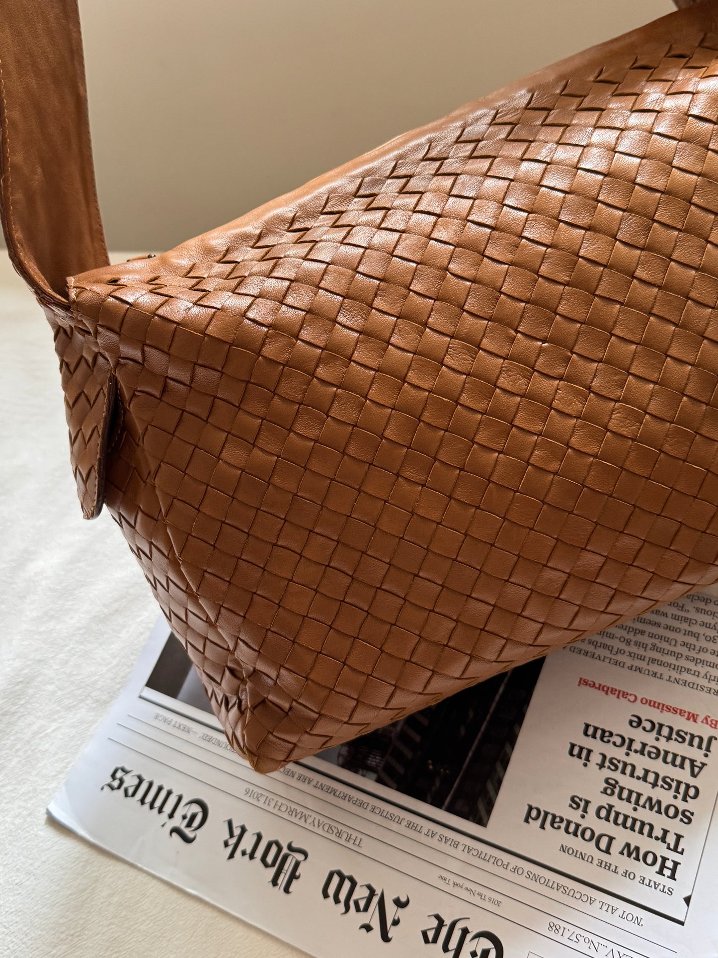 Vintage Bottega Veneta intrecciato double pocket bag🧸