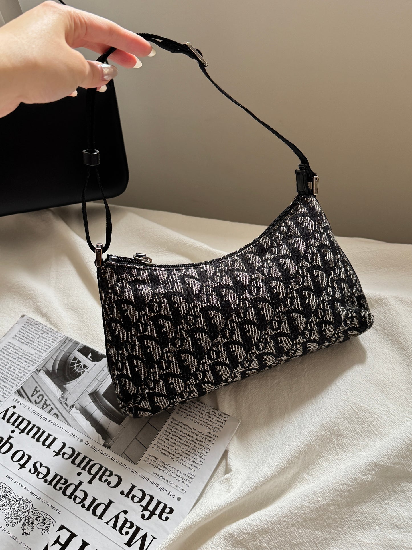 Vintage Dior dark navy trotter bag⚓️