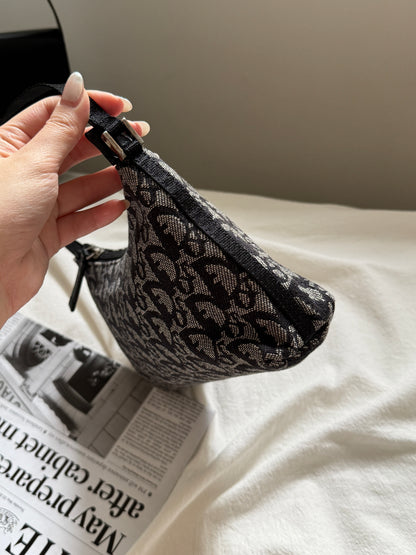 Vintage Dior dark navy trotter bag⚓️