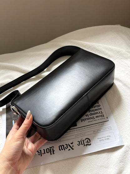 Vintage Cartier 黑銀豹頭shoulder box bag