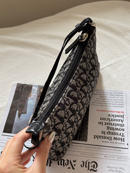 Vintage Dior dark navy trotter bag⚓️