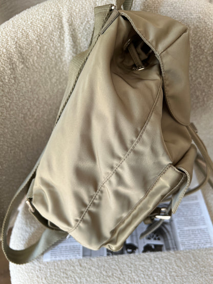 Vintage Prada khaki nylon backpack🥯