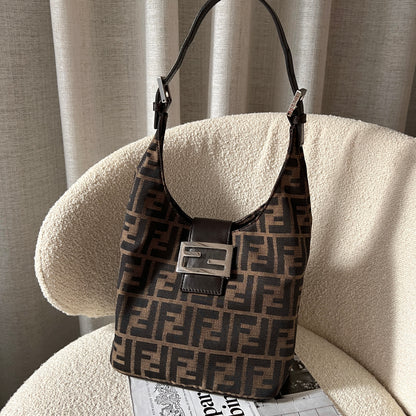 Vintage Fendi zucca薯條hobo bag